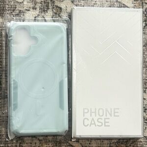 iPhone 16 Phone Case  (6.1") - Light Green